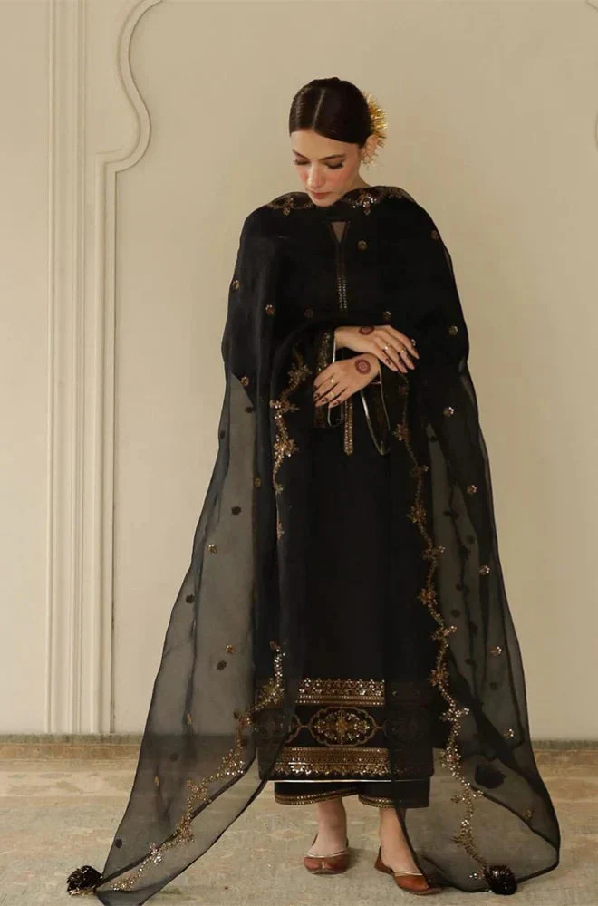 Kayseria- 3PC Lawn Embroidered Suit (Unstitched) - UM167