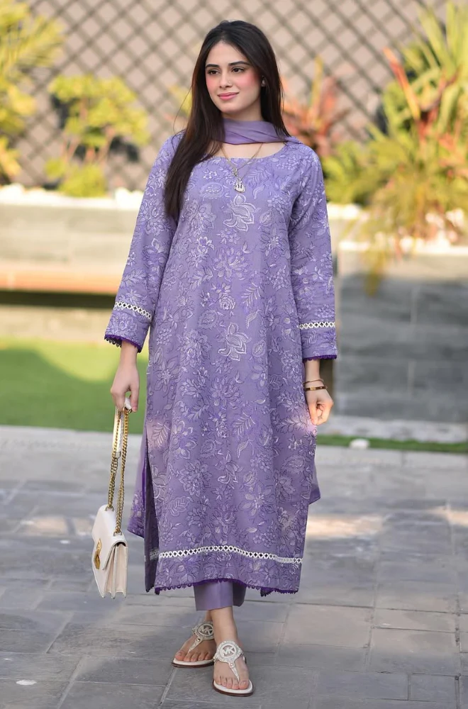 Bareeze- 3PC Lawn Embroidered Suit - UPHB066