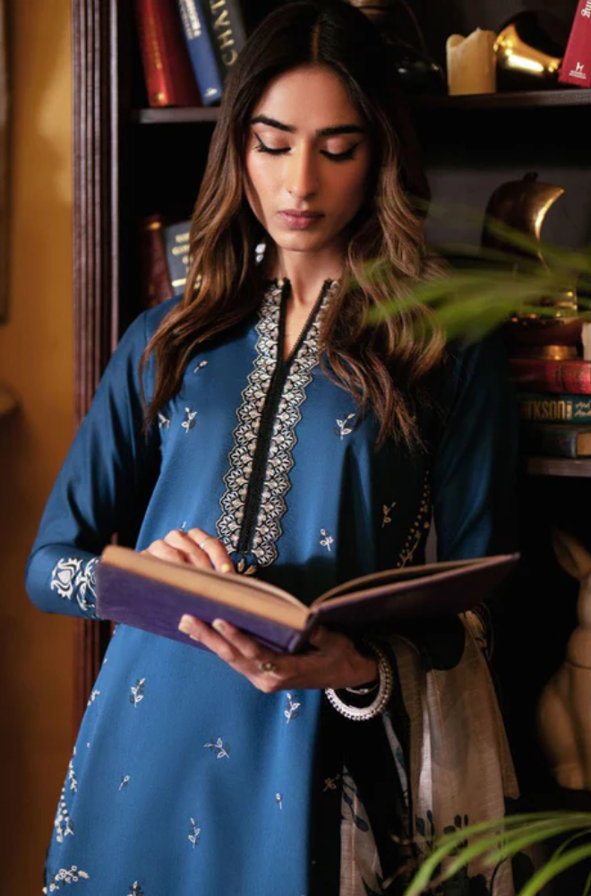 Seran - 3 Piece Lawn Embroidered Suit - UPS027