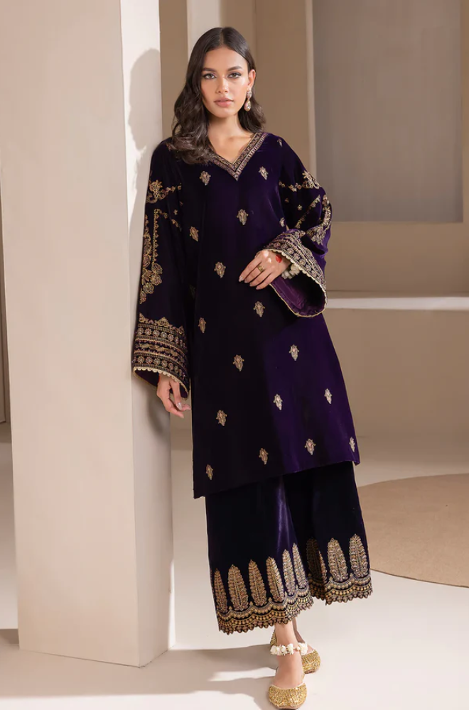 Boraque - 3PC Velvet Embroidered Suit (Unstitched) - UH233