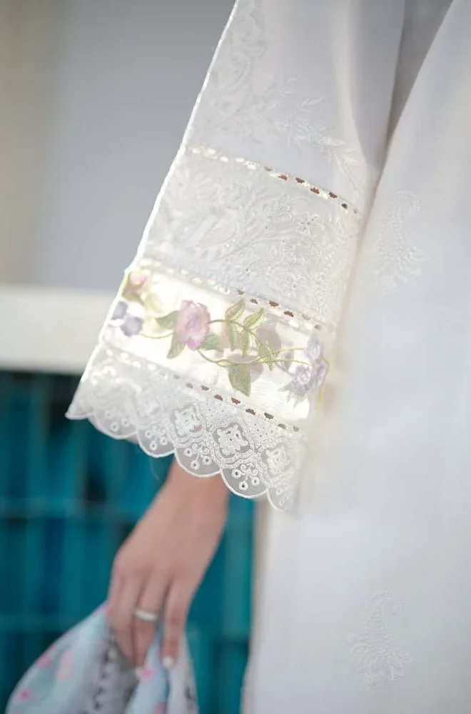 Jazmin - 3PC Unstitched Dhanak Embroidered Suit - UC153
