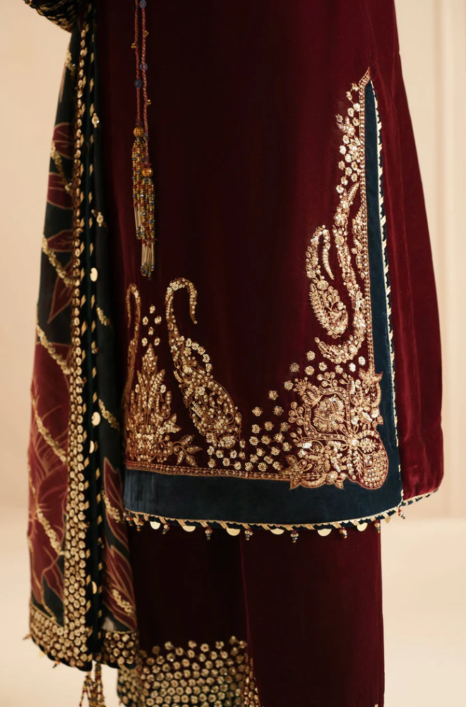 Jazmin - 3PC Velvet Embroidered Suit (Unstitched) - UH253