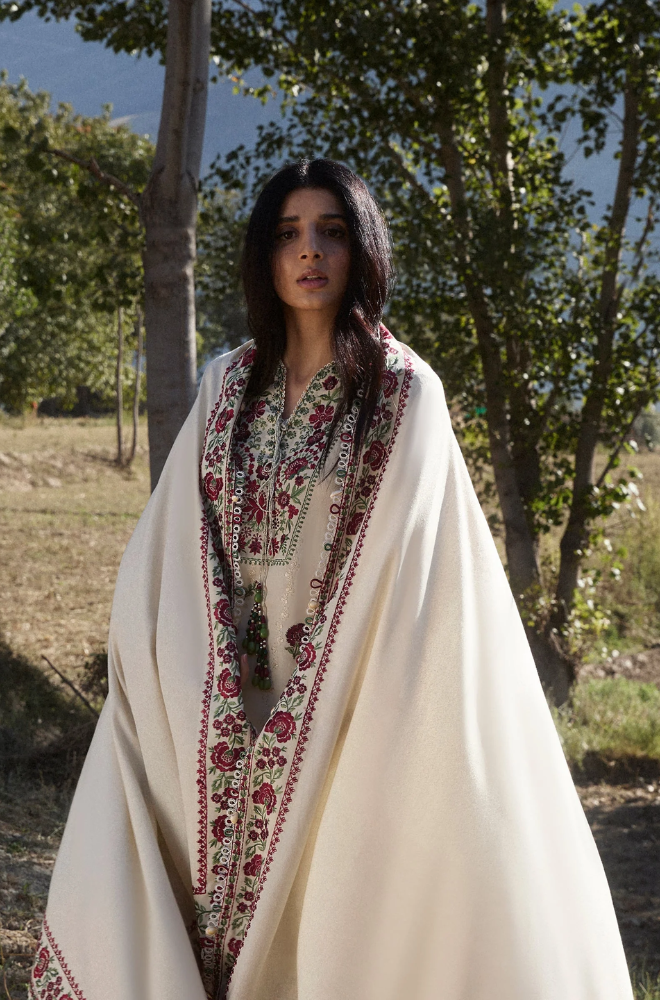 Zaha - 3PC Unstitched Dhanak Embroidered Suit - UH239