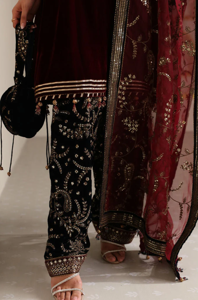 Boraque - 3PC Velvet Embroidered Suit (Unstitched) - UH234