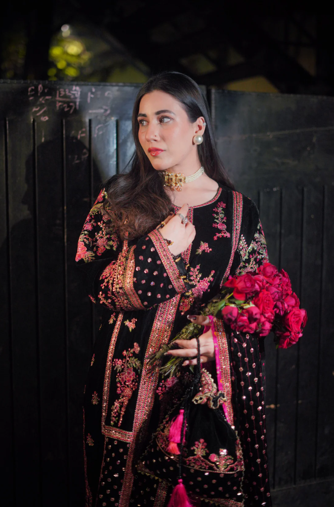 Aneelas - 3PC Velvet Embroidered Suit (Unstitched) - UH219