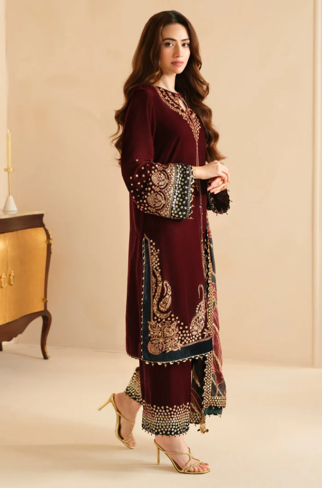 Jazmin - 3PC Velvet Embroidered Suit (Unstitched) - UH253