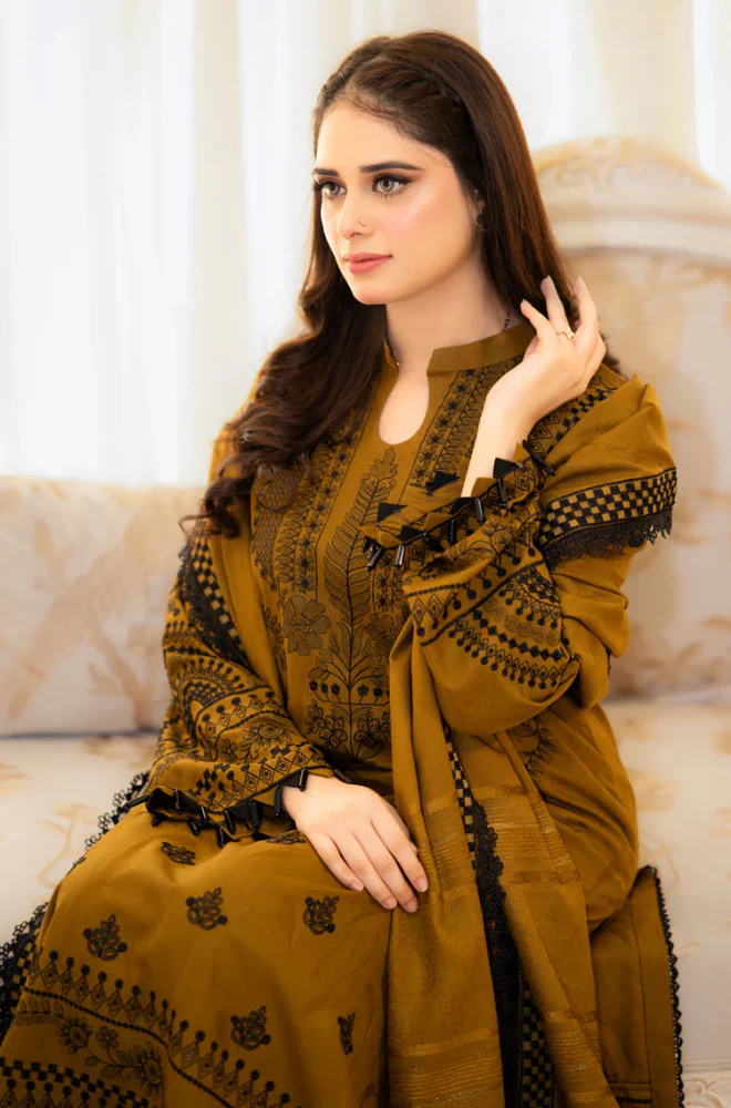 JADE- 3 Piece Lawn Embroidered Suit - UPF055