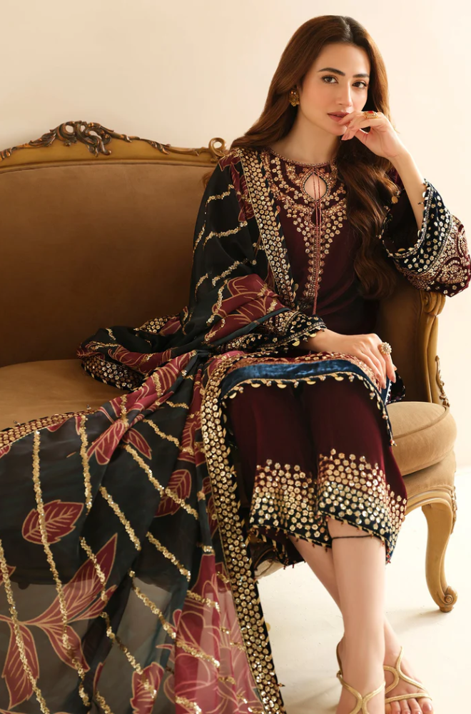 Jazmin - 3PC Velvet Embroidered Suit (Unstitched) - UH253