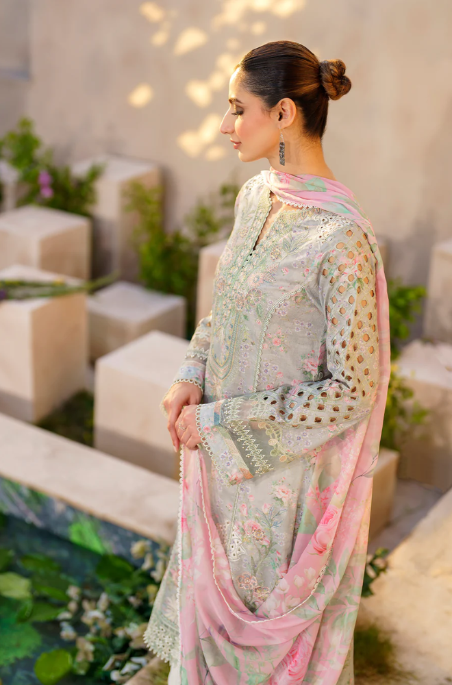 Iznik- 3PC Lawn Digital Printed Suit - UPD044