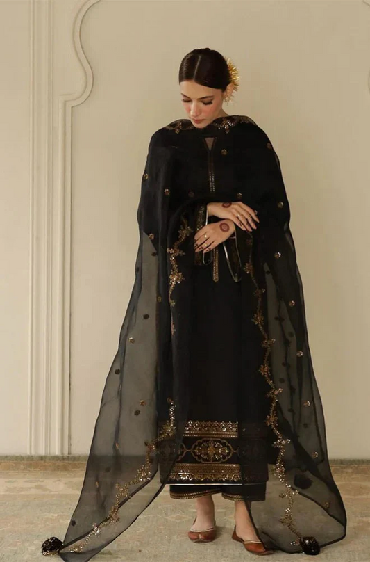 Kayseria- 3PC Lawn Embroidered Suit (Unstitched) - UM167