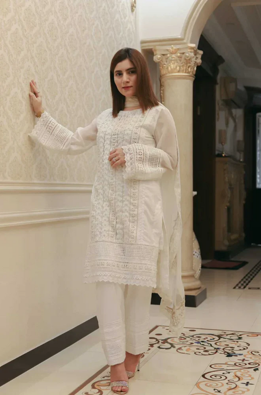 Maria.B - 3PC Lawn Embroidered Suit (Unstitched) -UPBF082