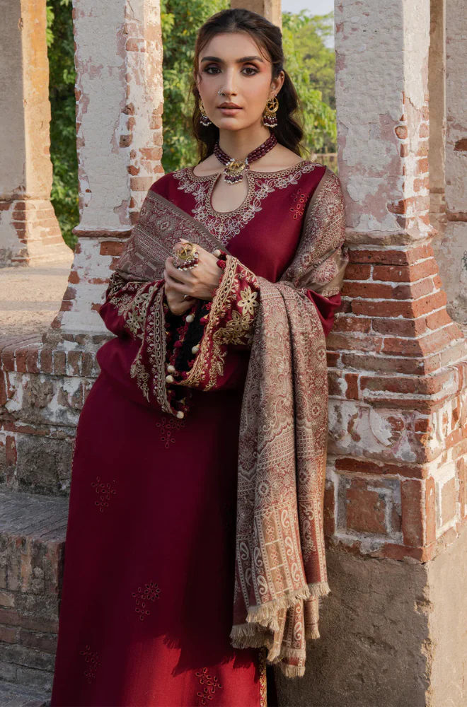 Izel - 3PC Unstitched Dhanak Embroidered Suit - UH320