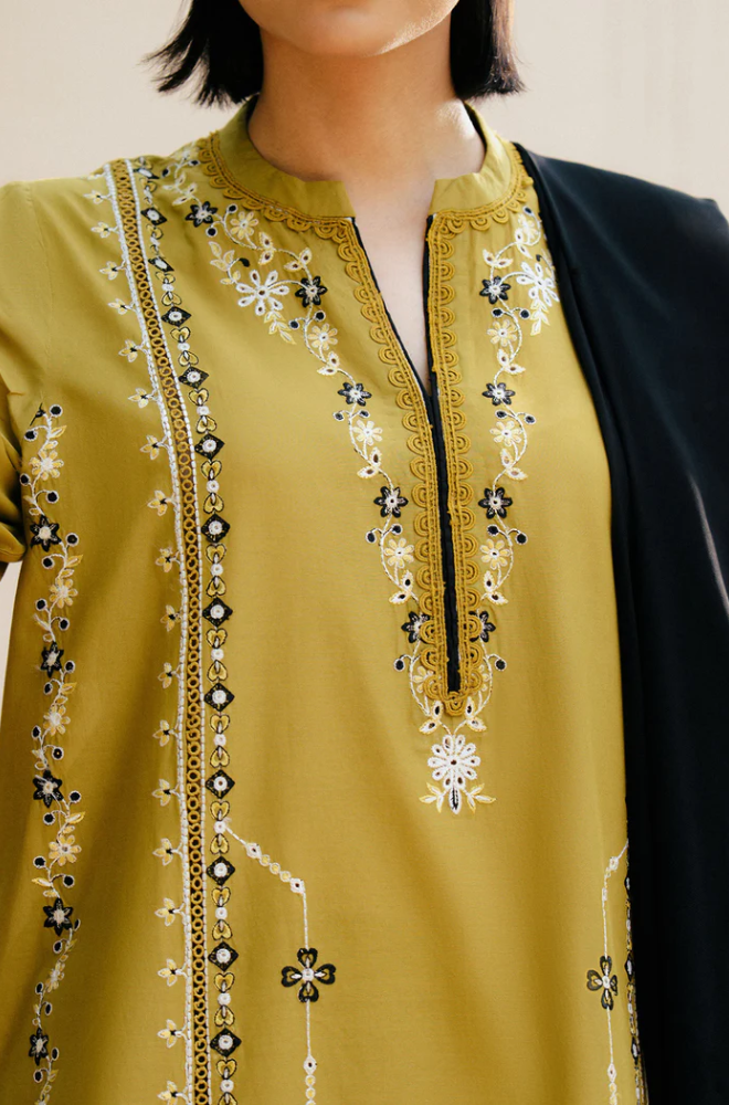 Coco by Zara Shahjahan- 3PC Unstitched Dhanak Embroidered Suit - US139