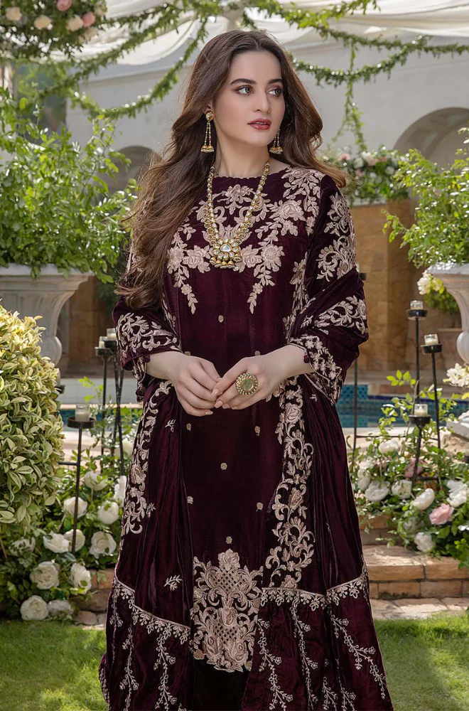 Boraque - 3PC Velvet Embroidered Suit (Unstitched) - UH182