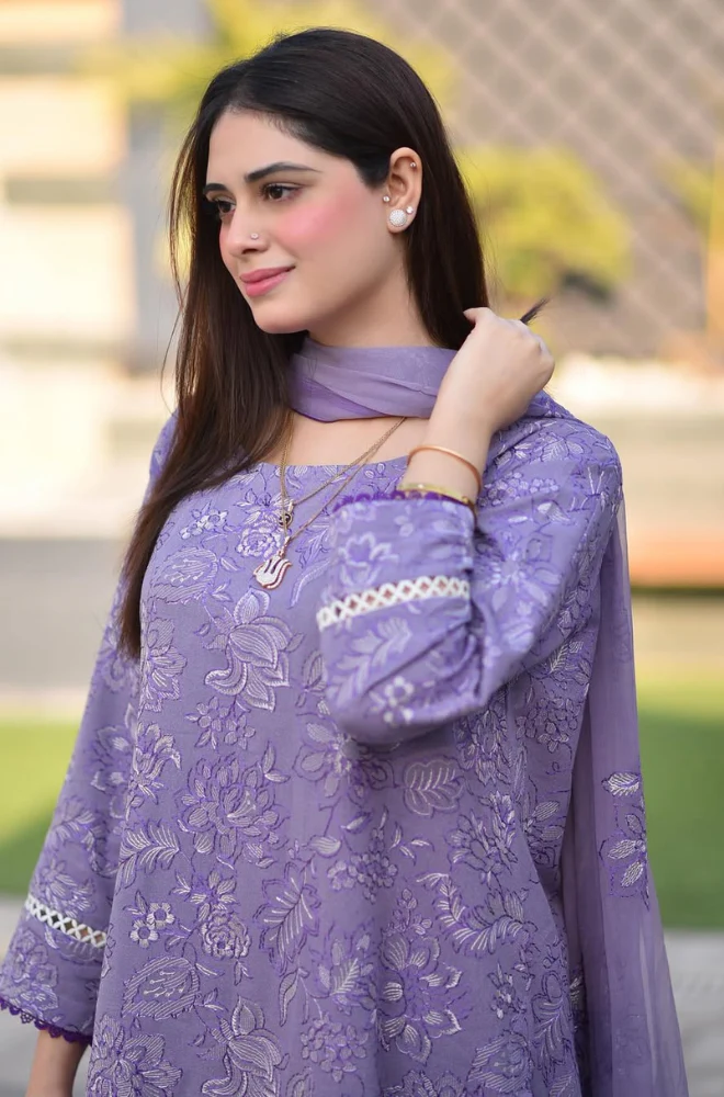 Bareeze- 3PC Lawn Embroidered Suit - UPHB066