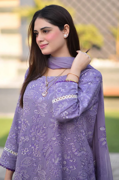 Bareeze- 3PC Lawn Embroidered Suit - UPHB066