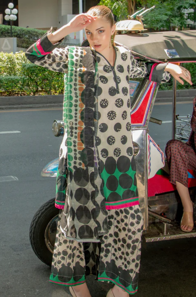 Ethnc- 3PC Lawn Digital Printed Suit (Unstitched) - UH0172