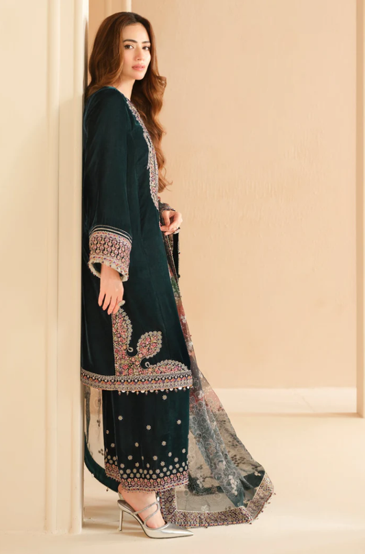 Jazmin - 3PC Velvet Embroidered Suit (Unstitched) - UH254